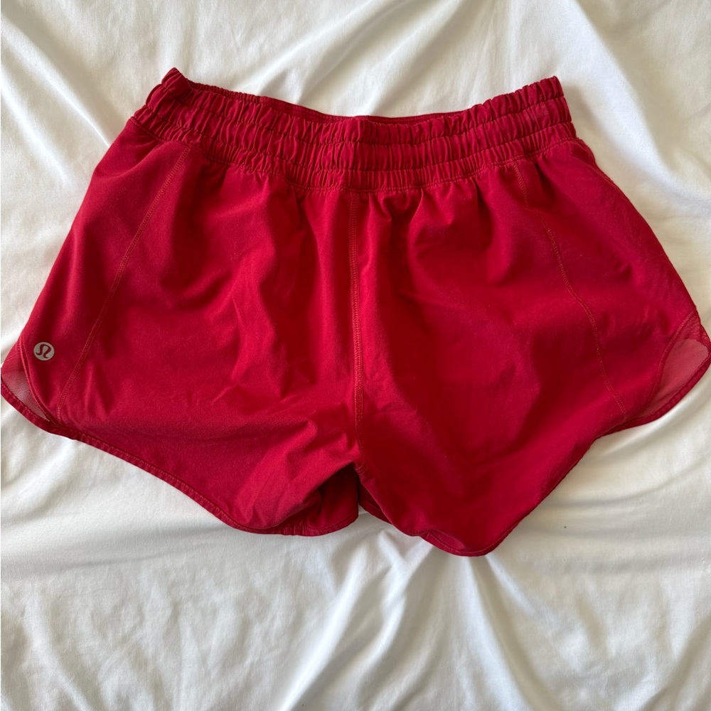 lululemon hot low-rise lined short
